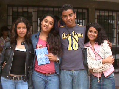 moi+sara+hanaa+m